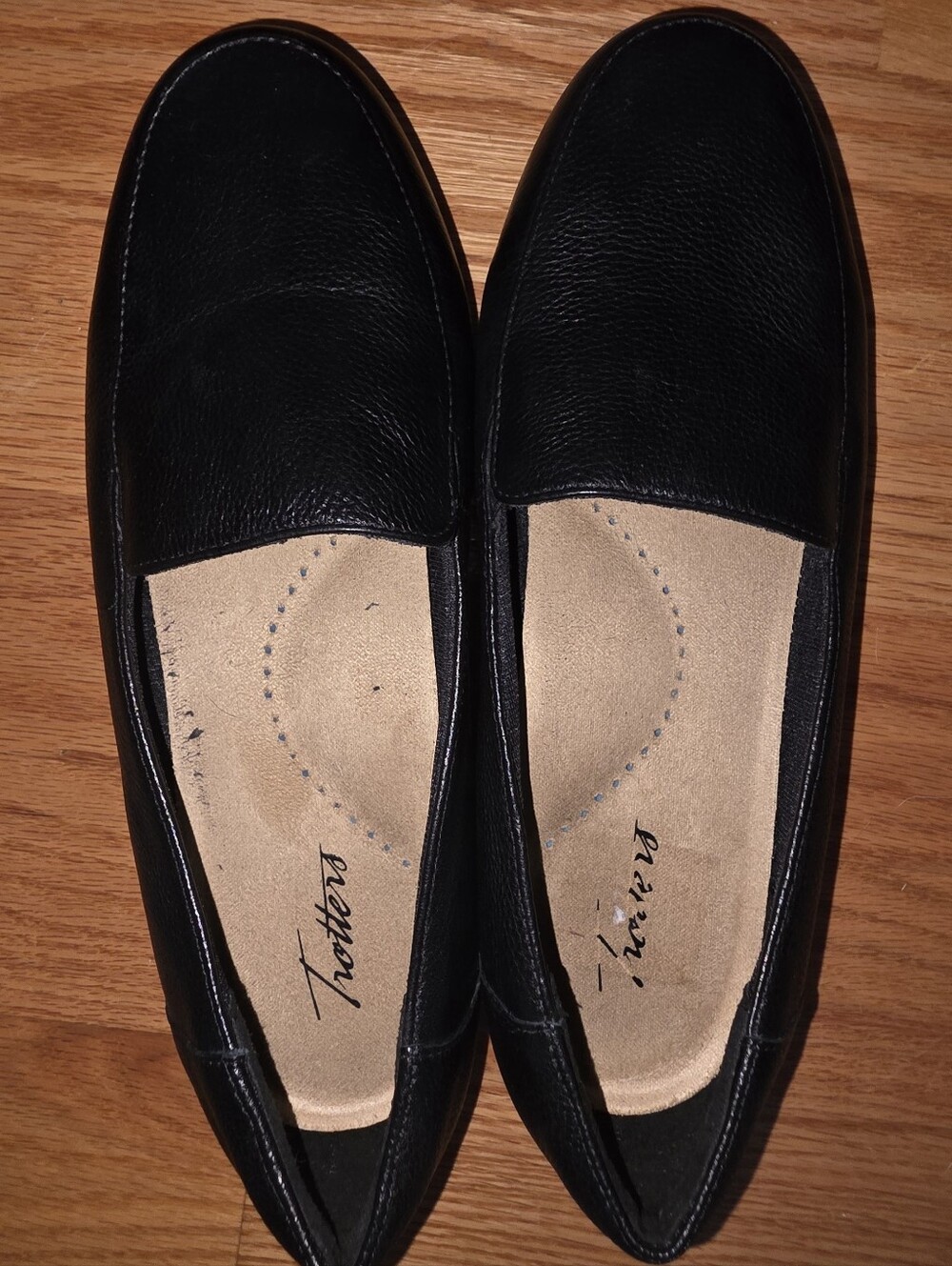 Trotters Womens Deanna Leather Slip On Flats Black Loafers Shoes 10